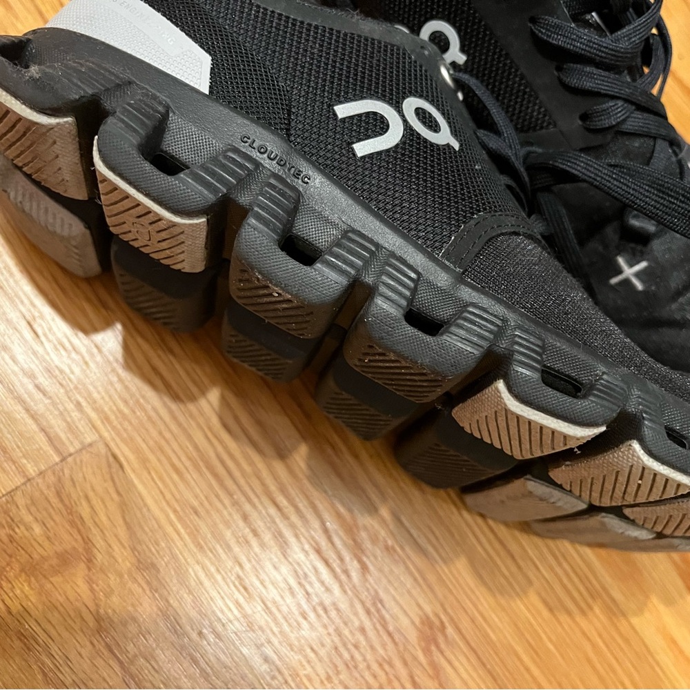 On Cloud Running Black Sneakers